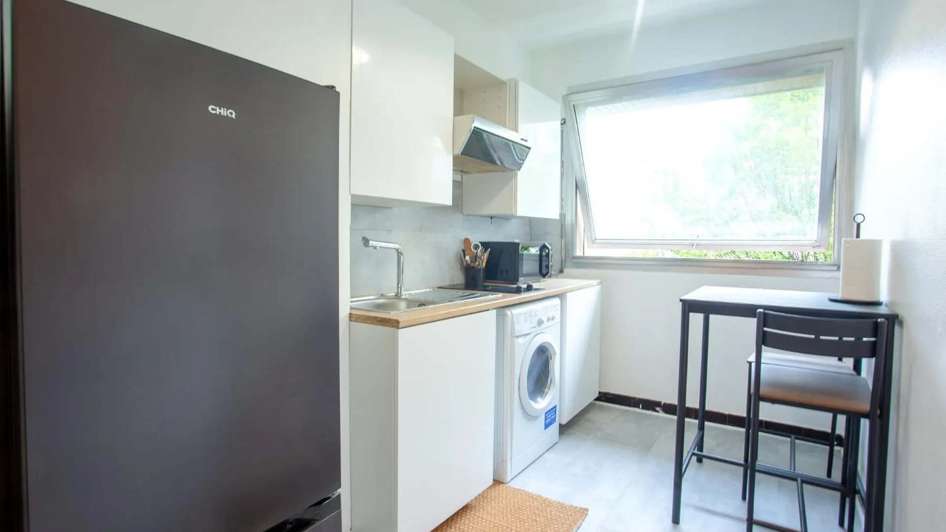 Apartment Moderne Champs-elysees Paris